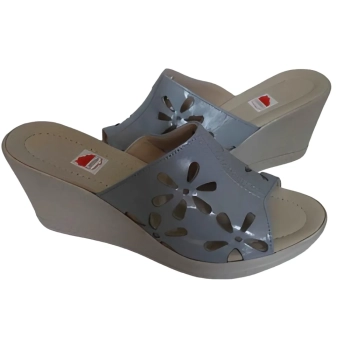 BnW Skórzane szerokie klapki